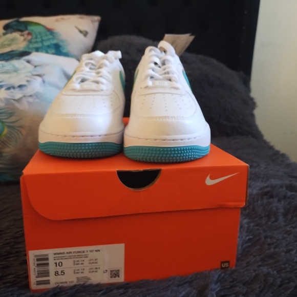 White and Teal Sneakers - Picture 5 of 8